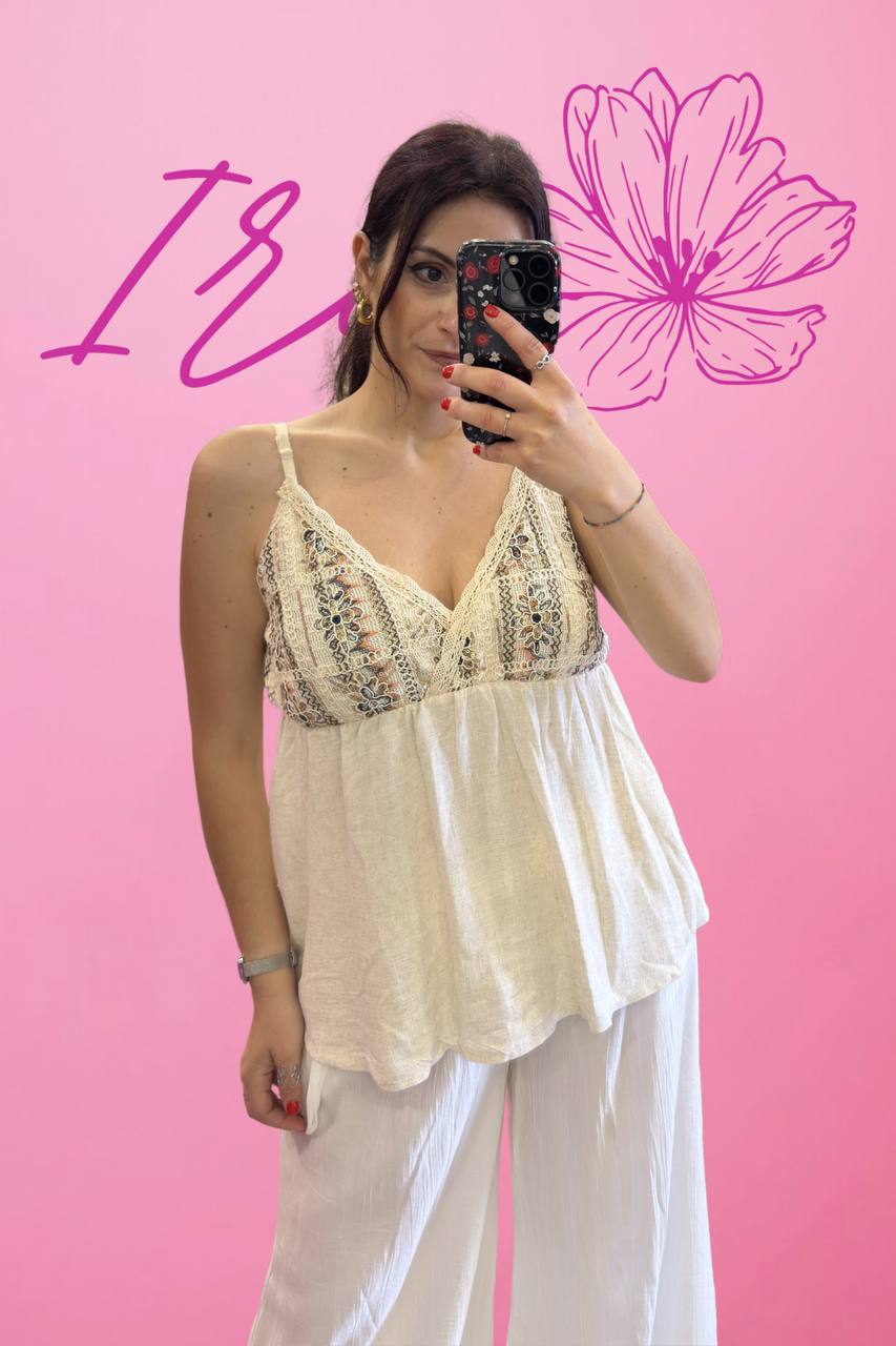 Top Chiara